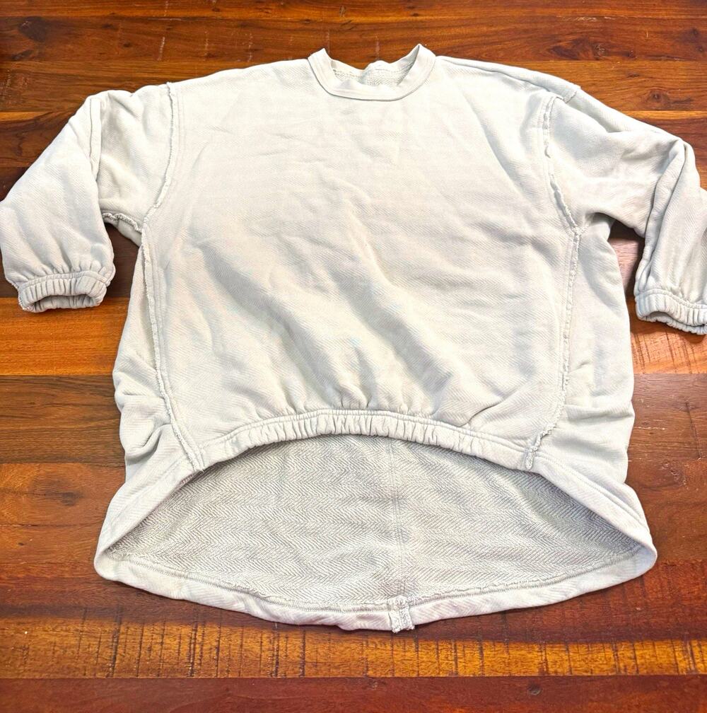 We The Free "Everything" Pullover size XS